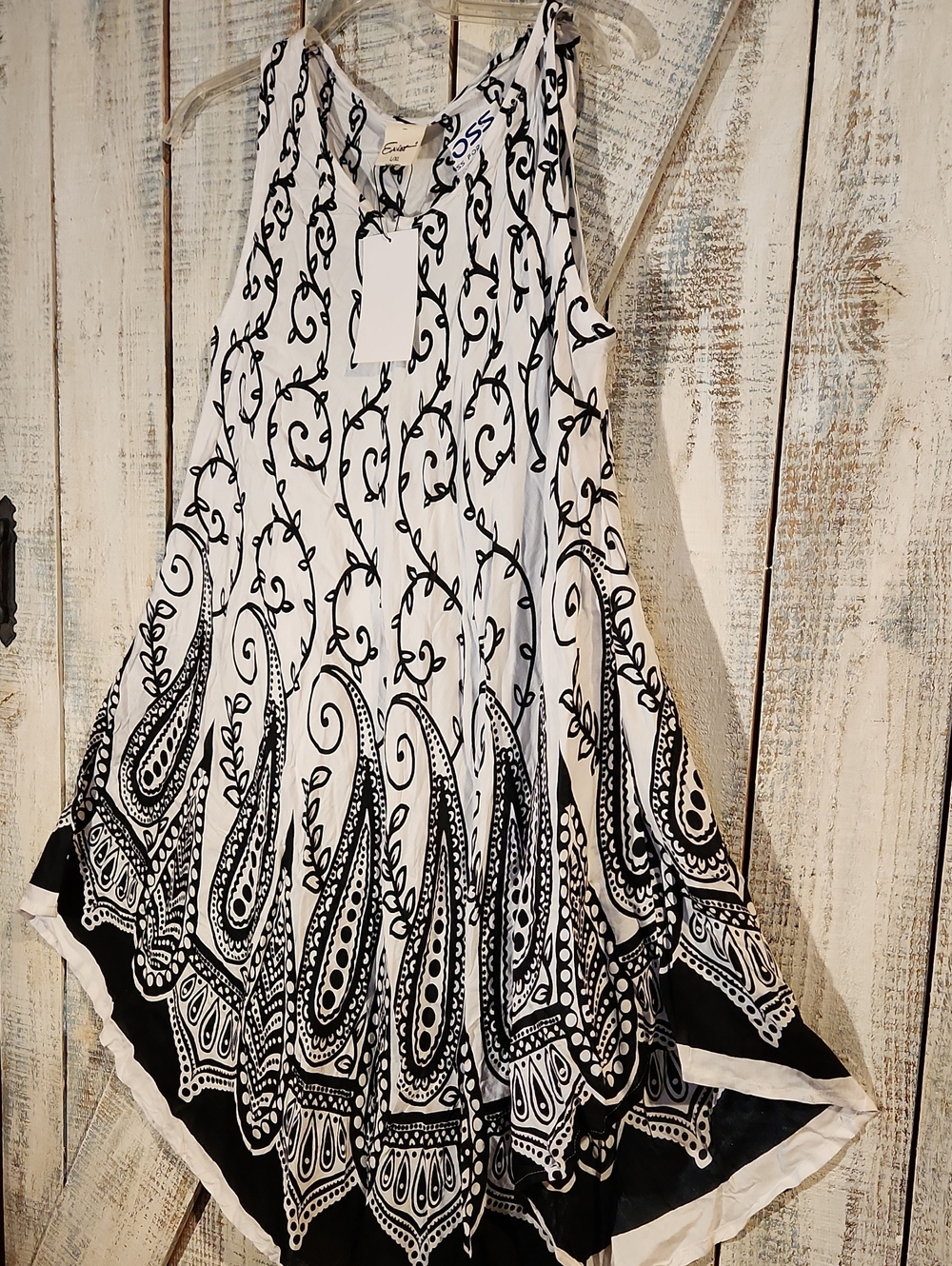 *NWT* EXIST L/XL handkerchief Hem Dress / Cover Up Black And White